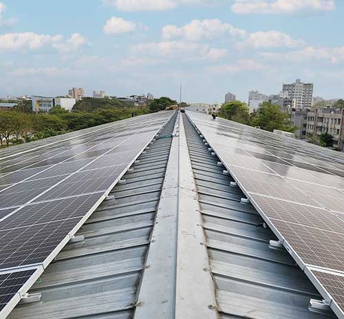 台湾凤西羽球场彩钢瓦屋顶光伏