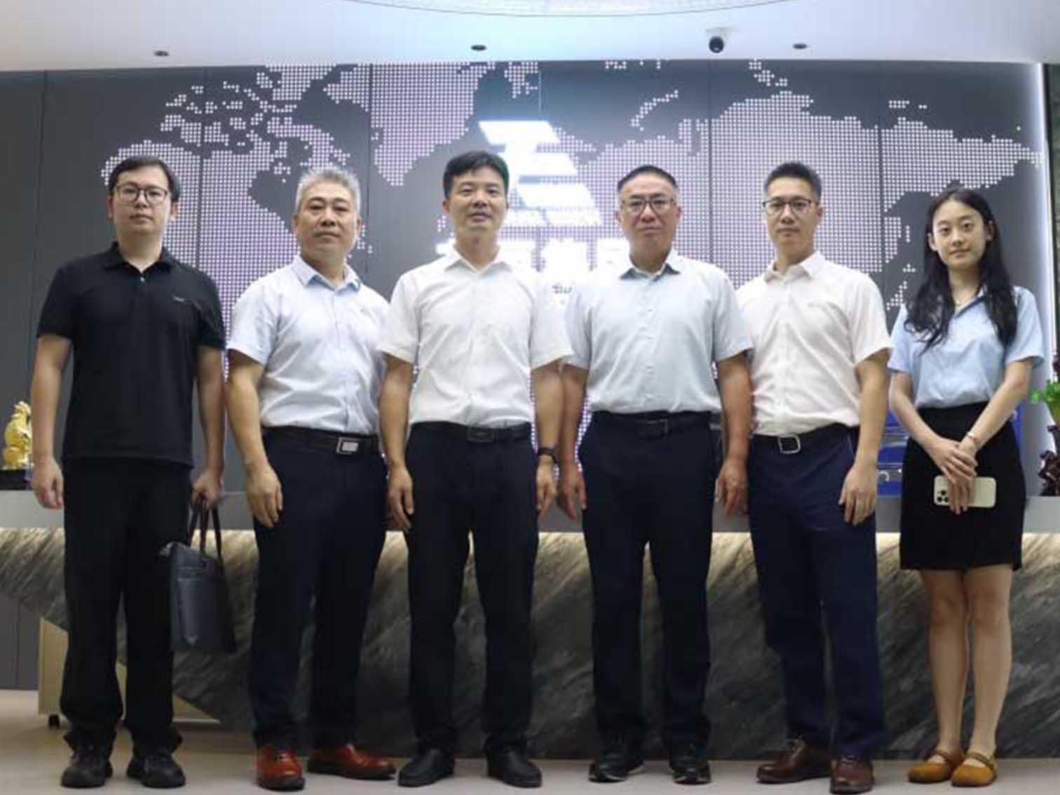 产才融合 数产融合｜龙岩人才大数据集团领导赴友巨集团调研交流